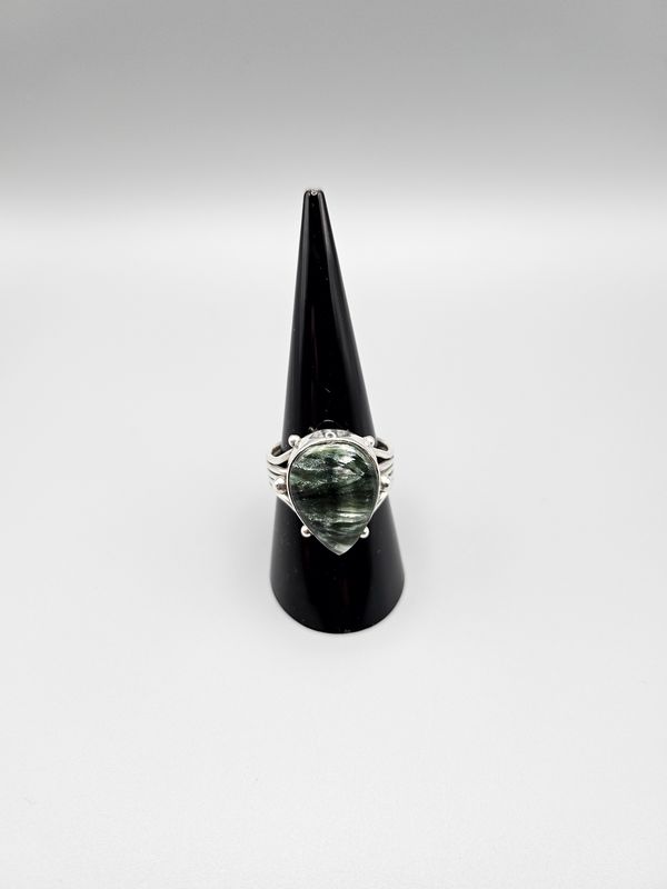 Anello con Seraphinite