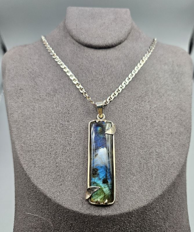 Ciondolo con Labradorite