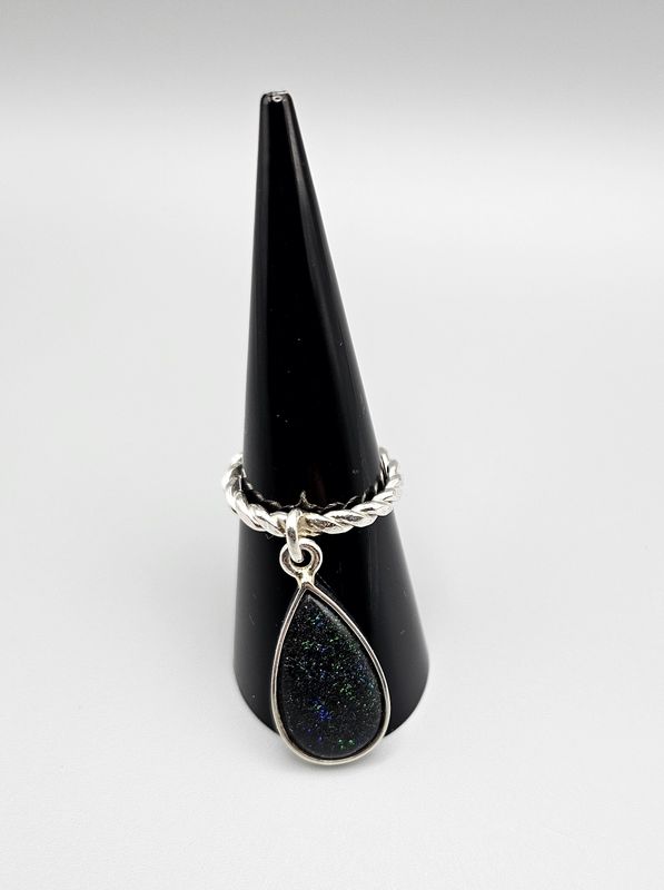 Anello ciondolo con Opale