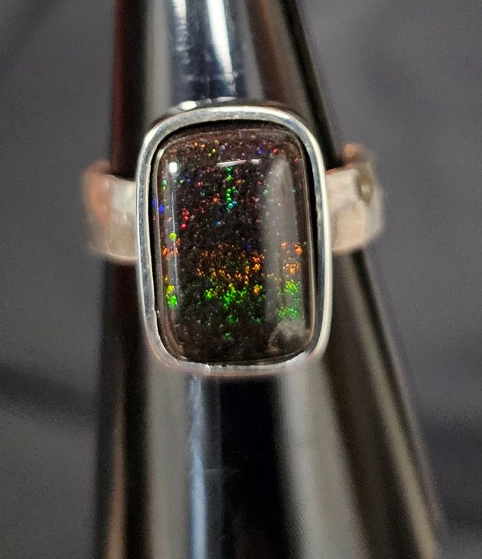 Anello con Opale