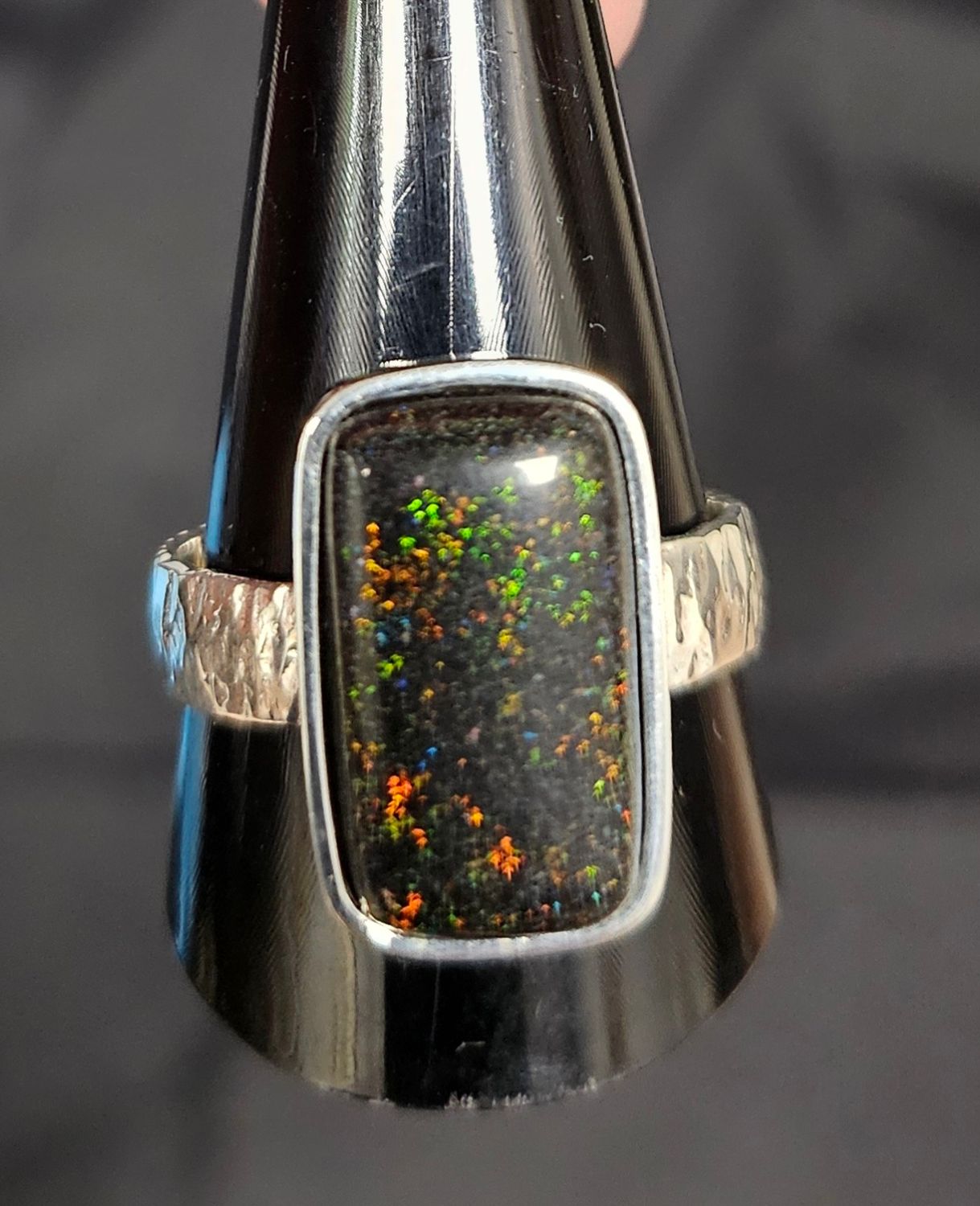 Anello con Opale