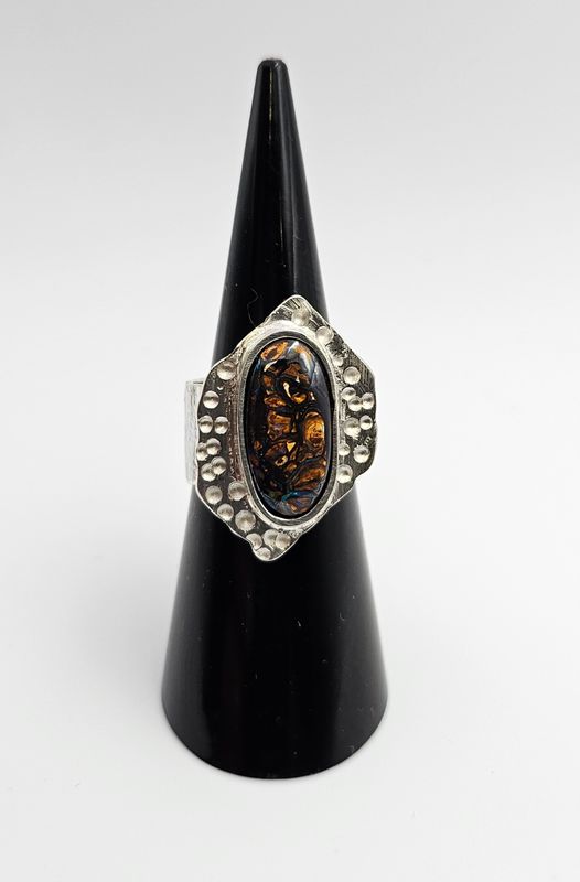 Anello con Opale