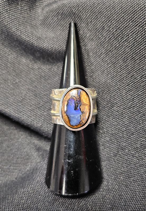 Anello con Opale