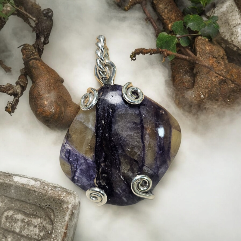 Ciondolo con Fluorite opalizzata
