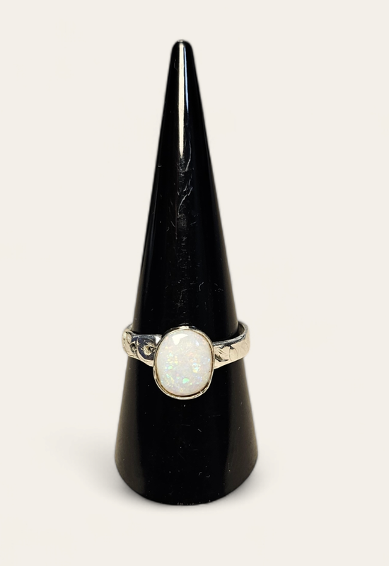 Anello con Opale
