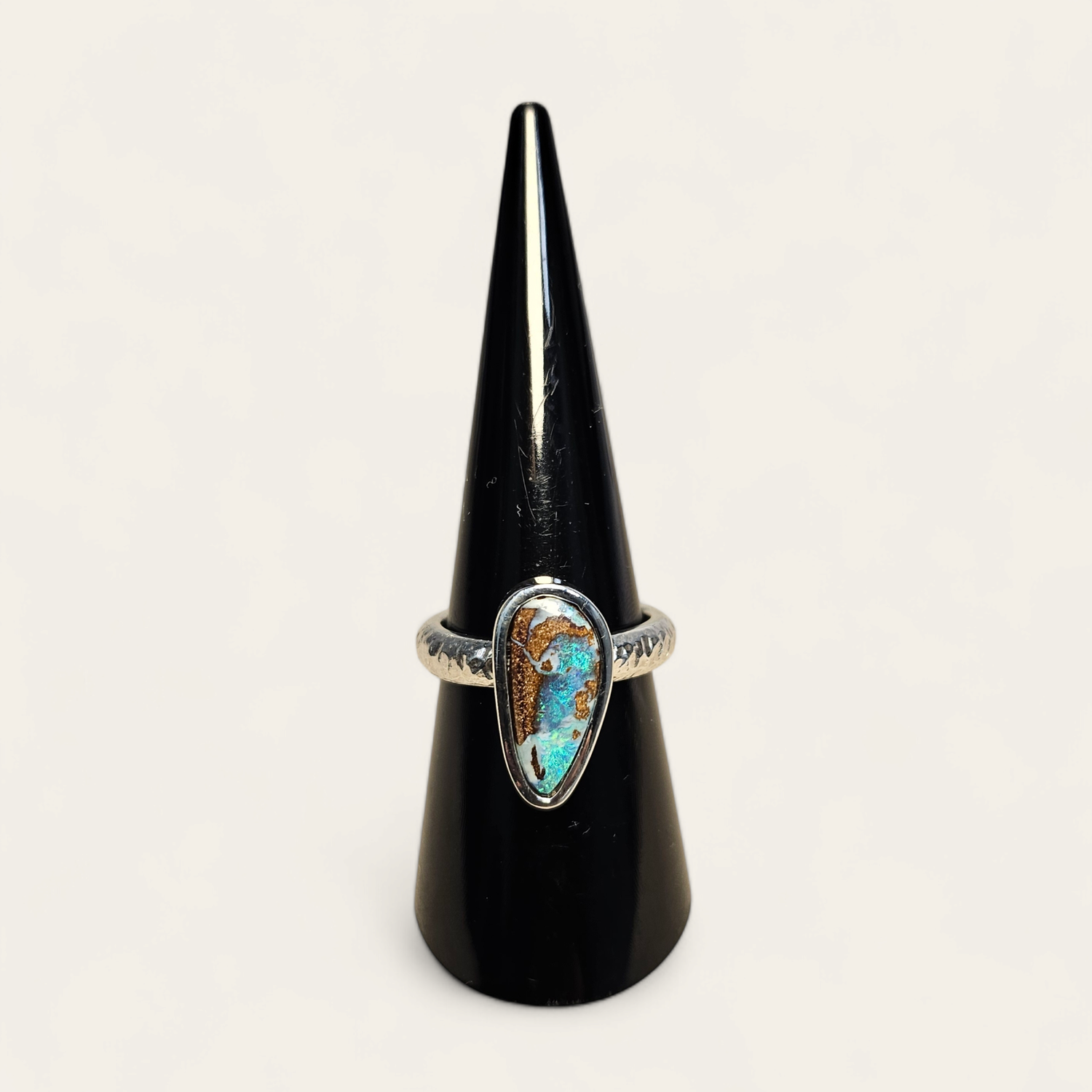 Anello con Opale