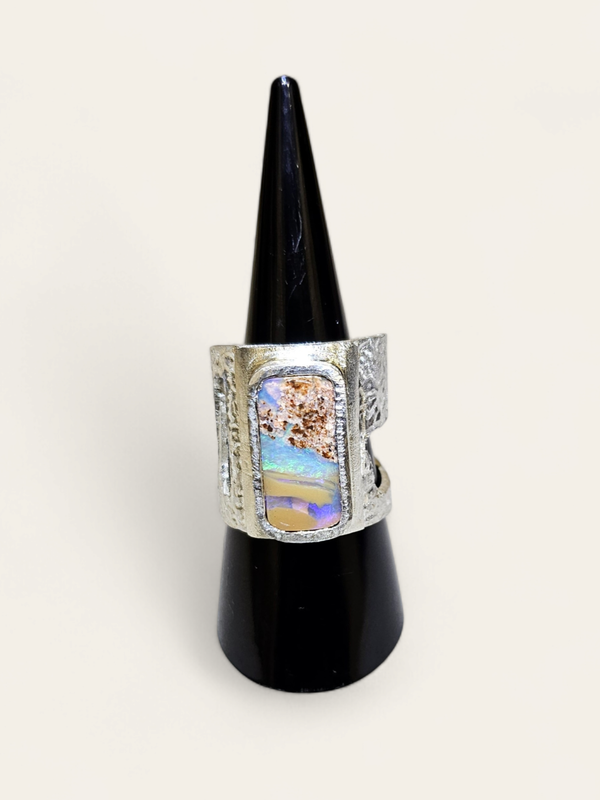 Anello con Opale