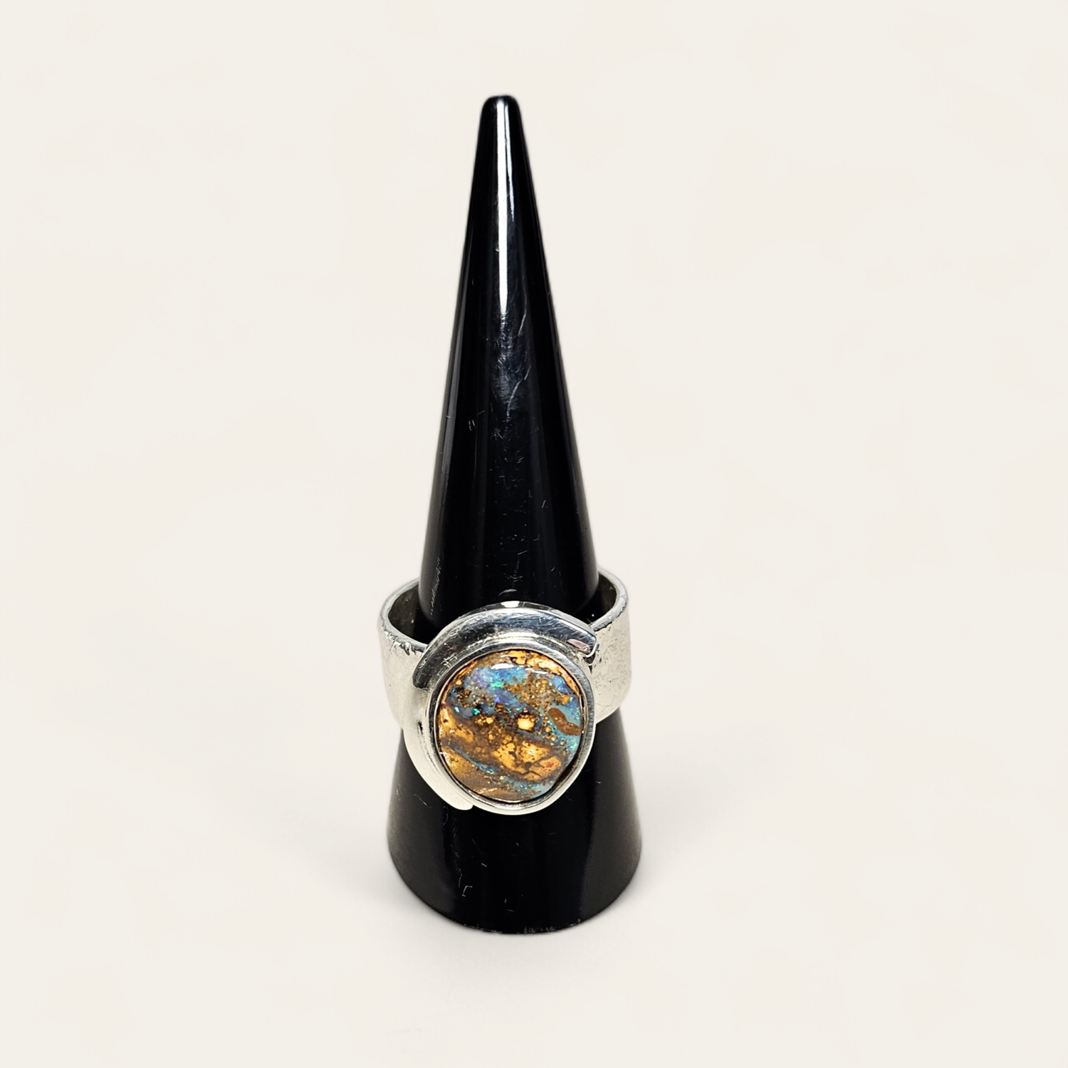 Anello con Opale