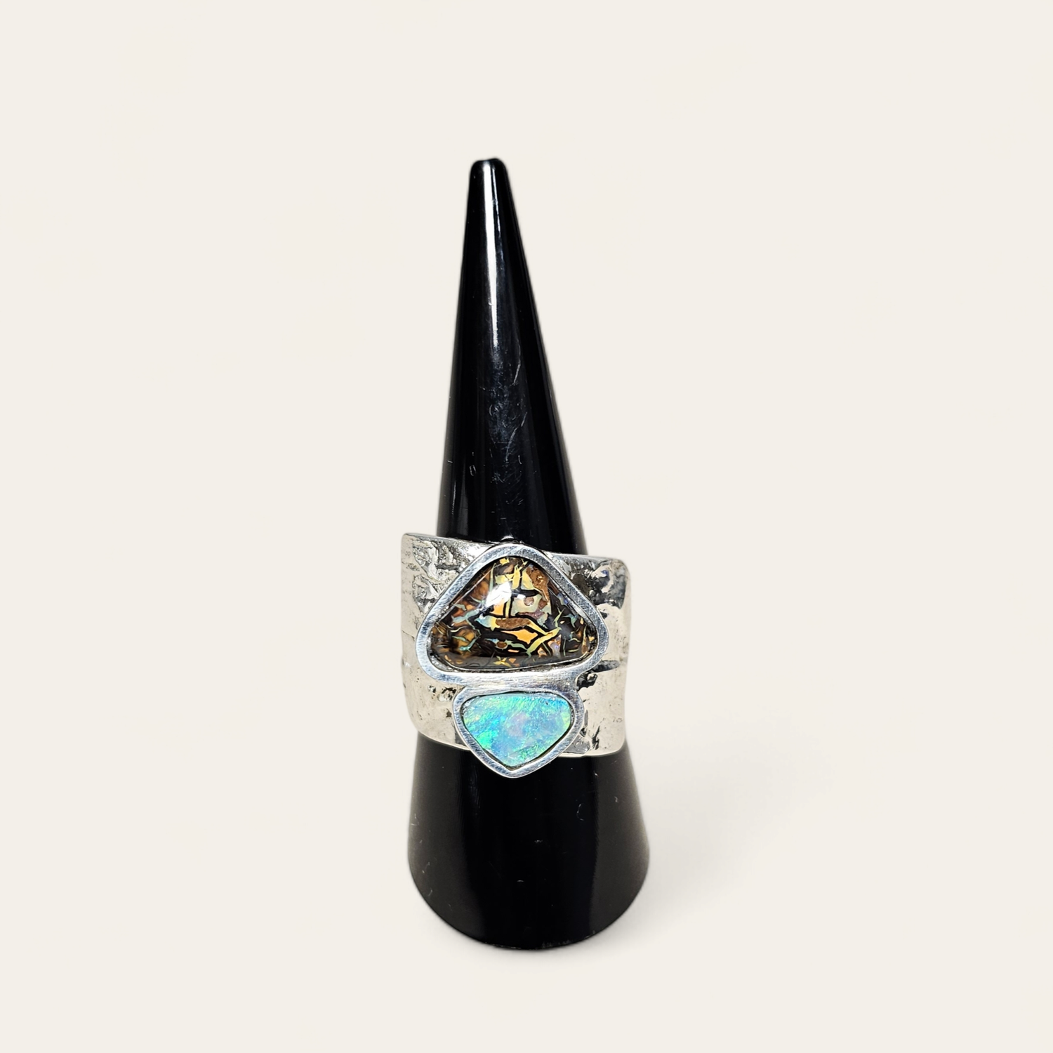 Anello con Opale