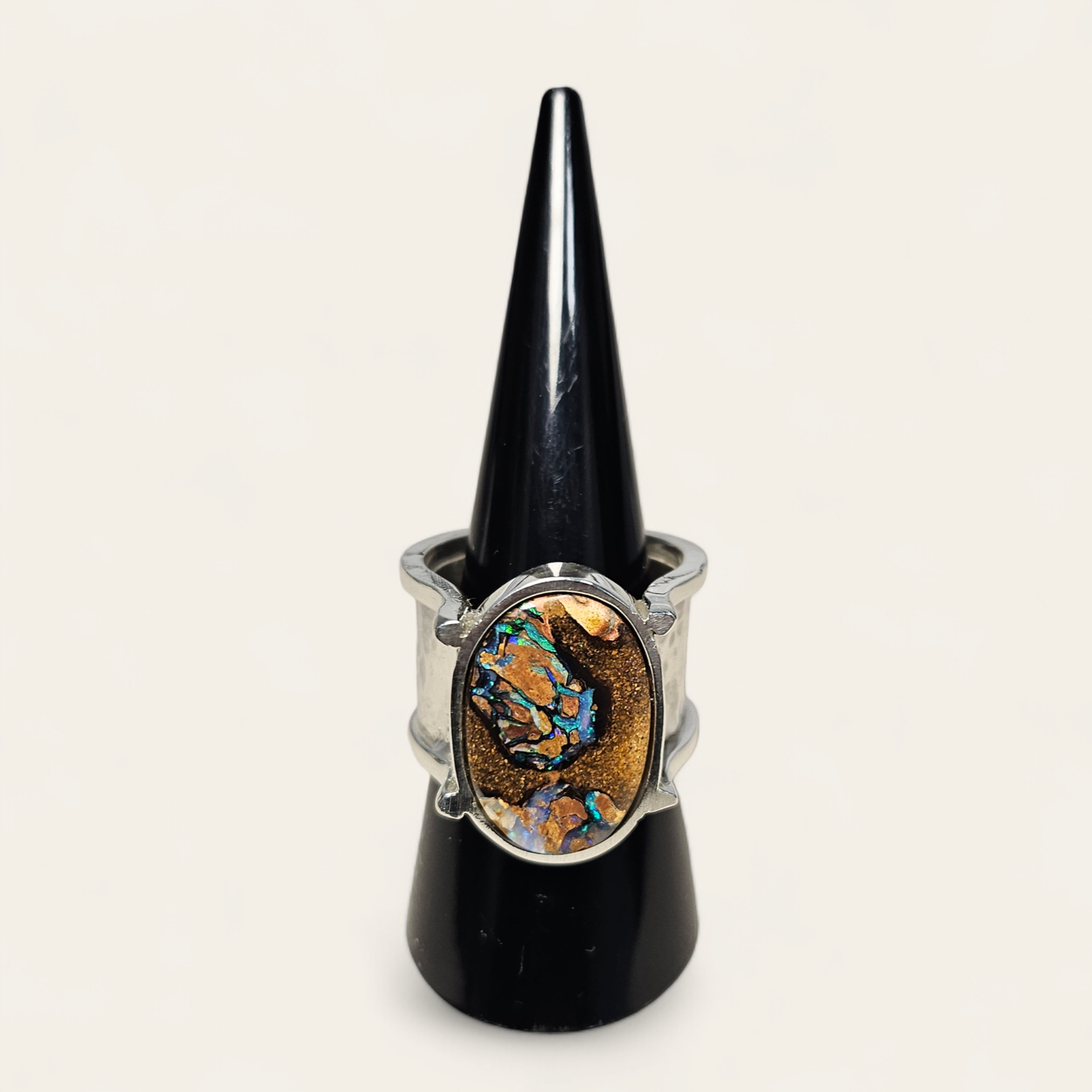 Anello con Opale