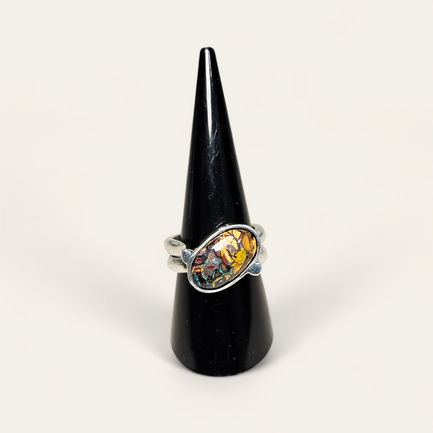 Anello con Opale
