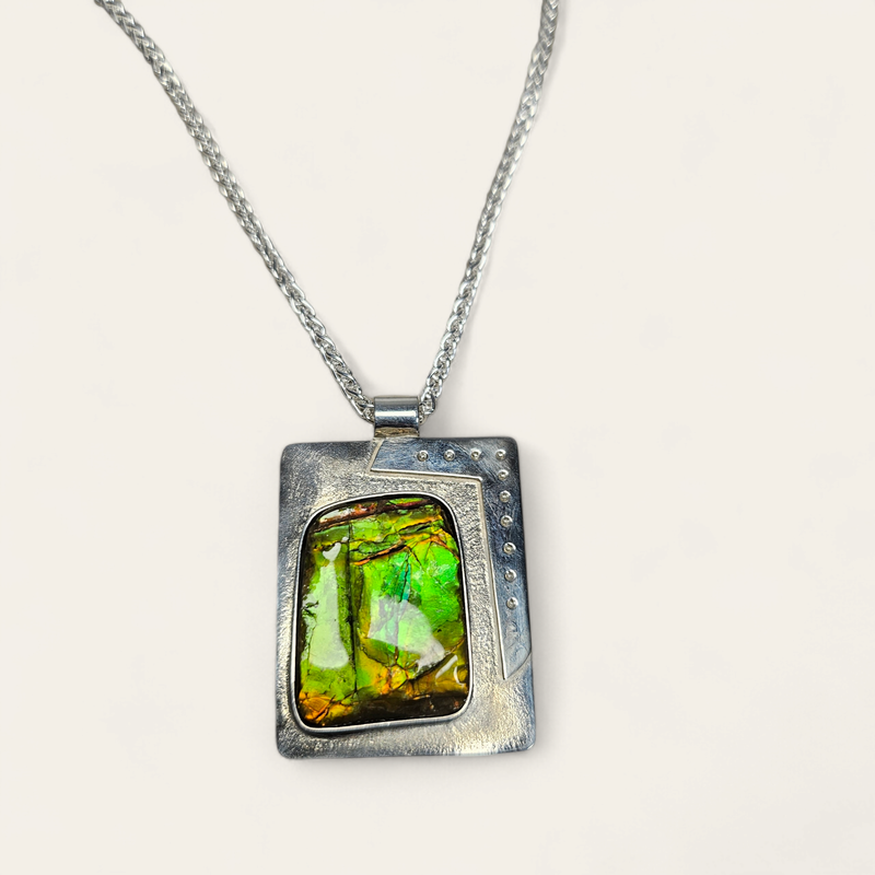 Ciondolo con Ammonite Canadese