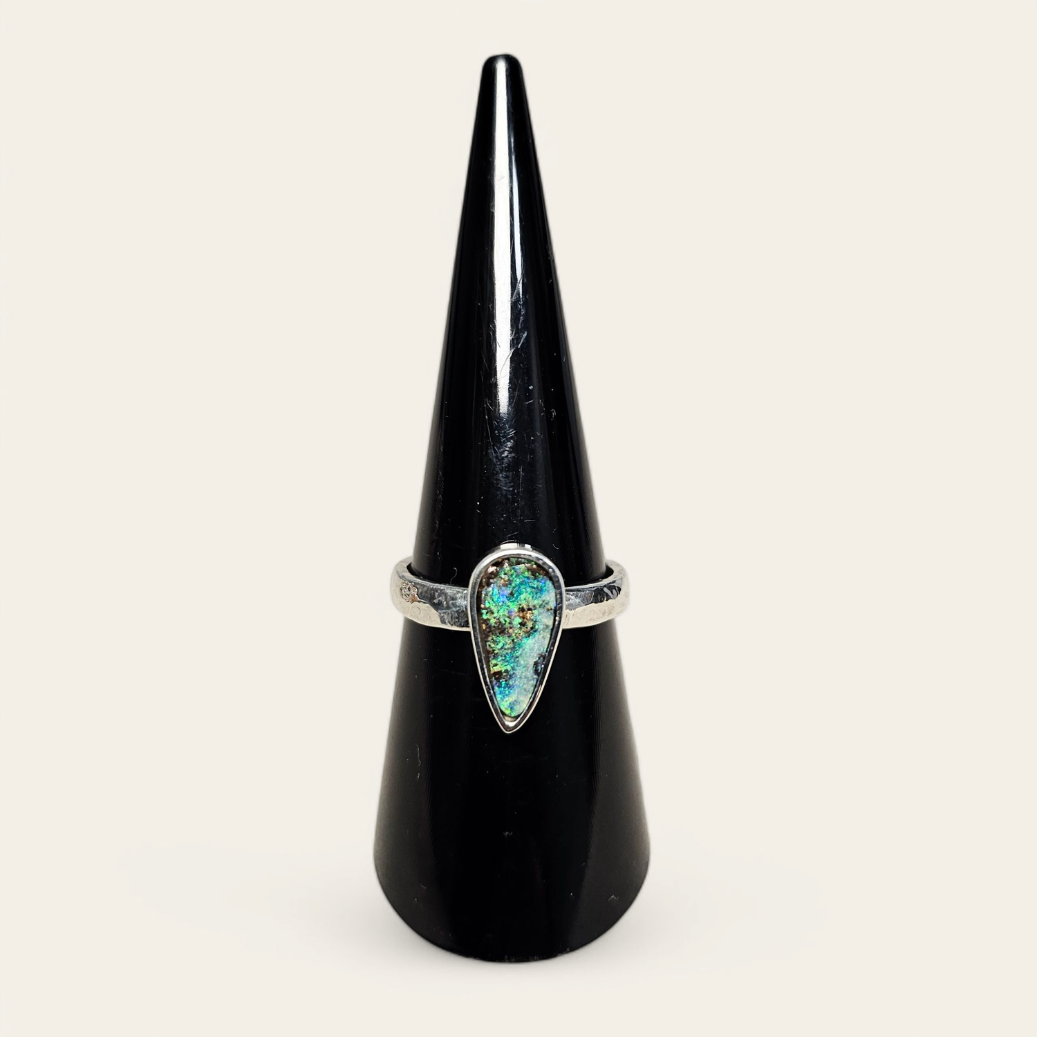 Anello con Opale