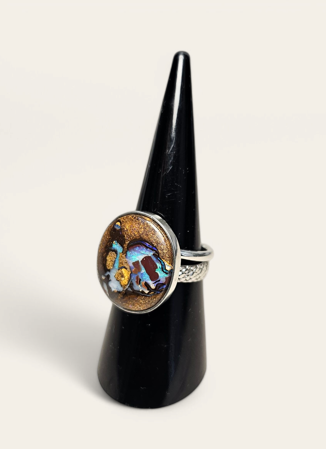 Anello con Opale