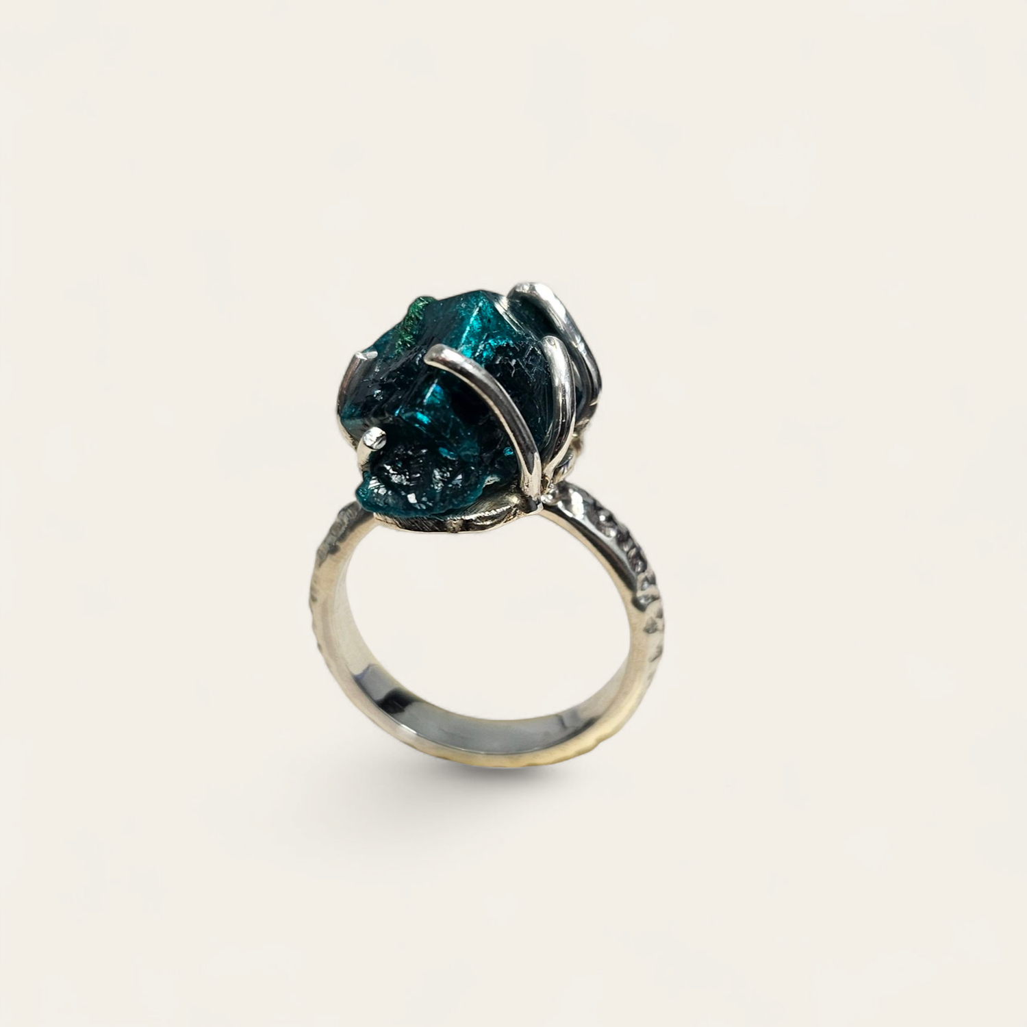 Anello con Dioptasio