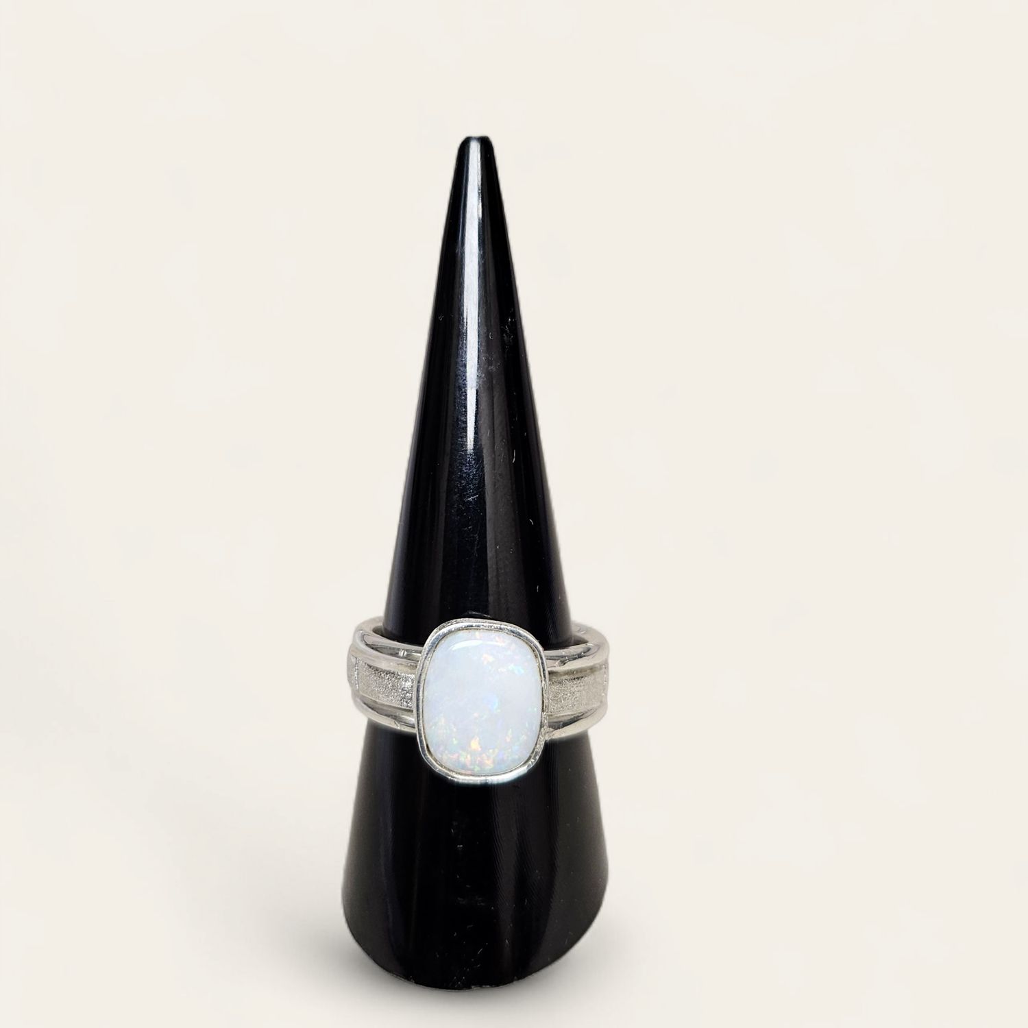 Anello con Opale