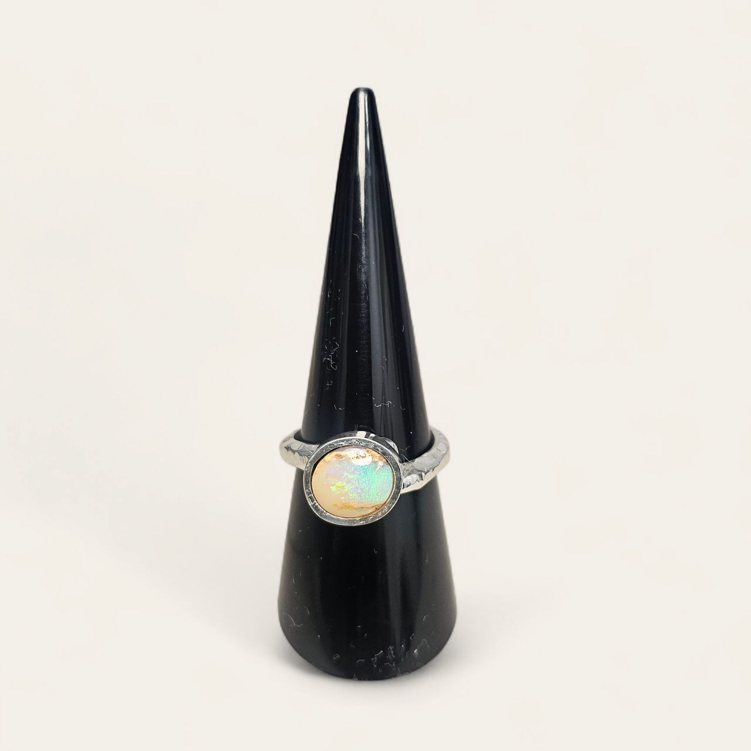 Anello con Opale