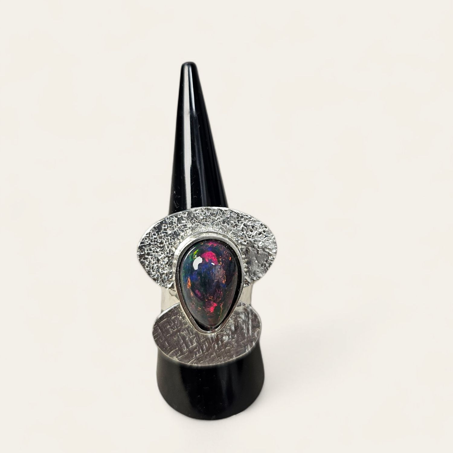Anello con Opale