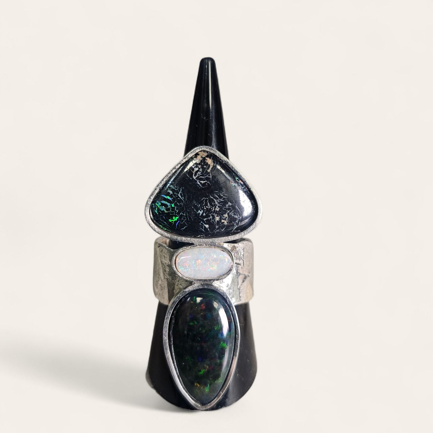Anello con Opale