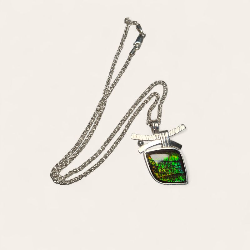 Ciondolo con Ammolite Canadese