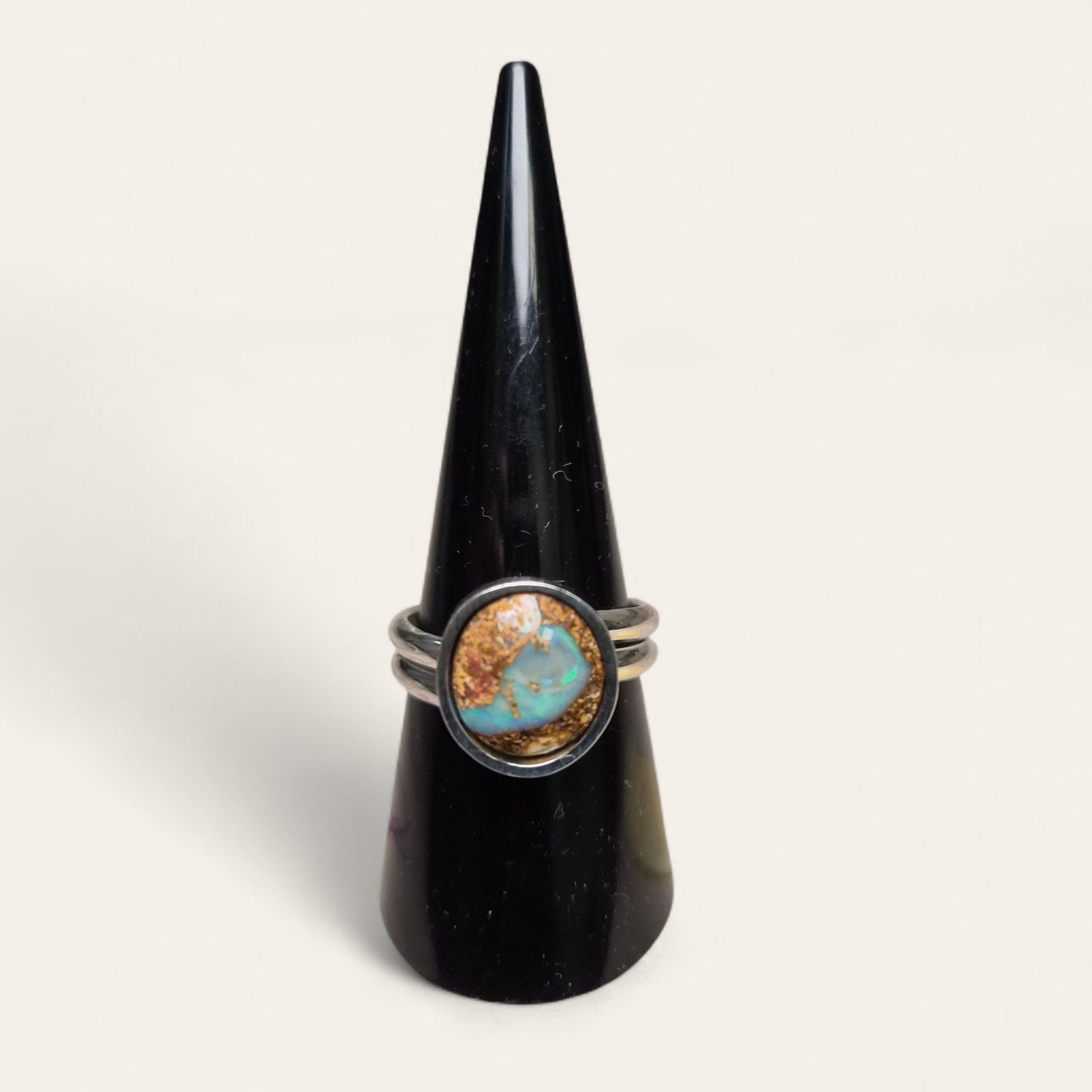 Anello con Opale