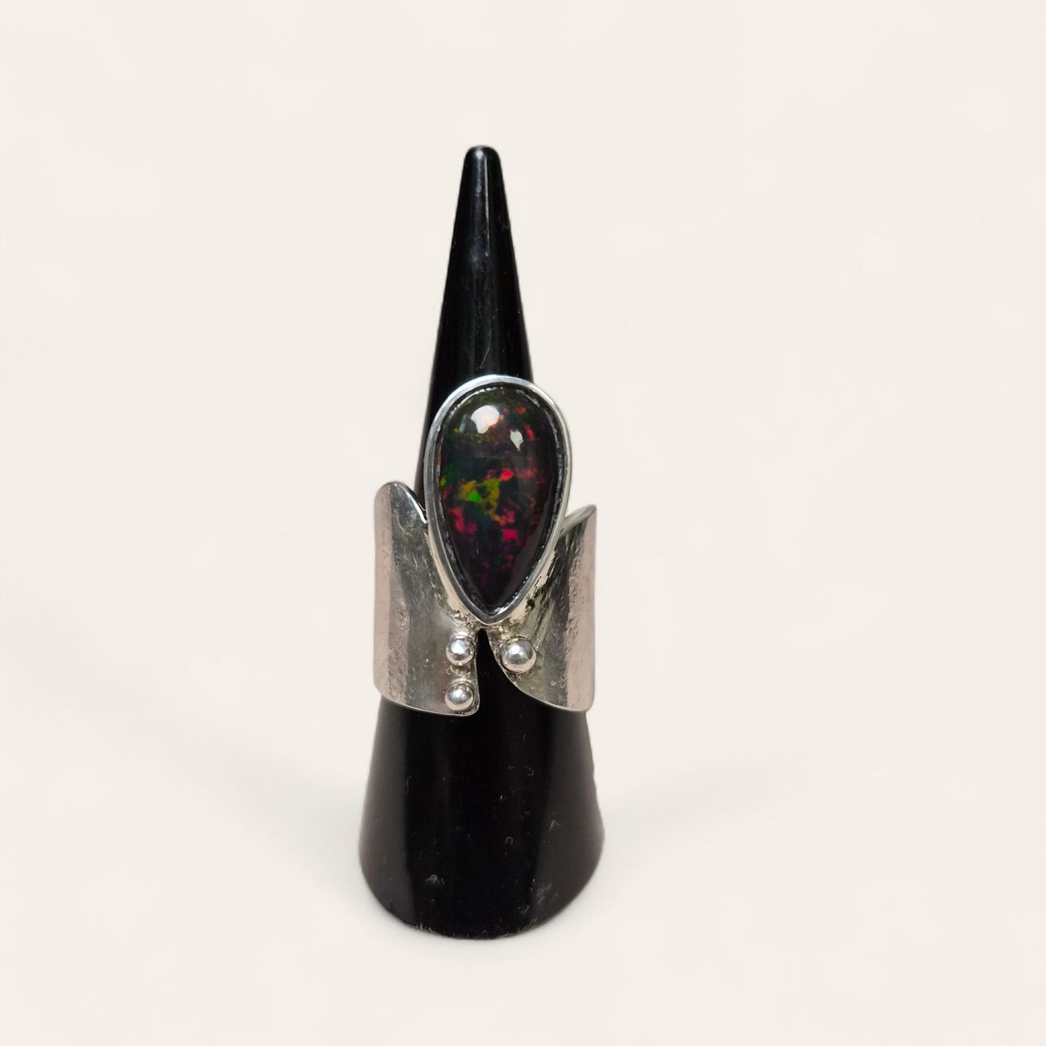 Anello con Opale