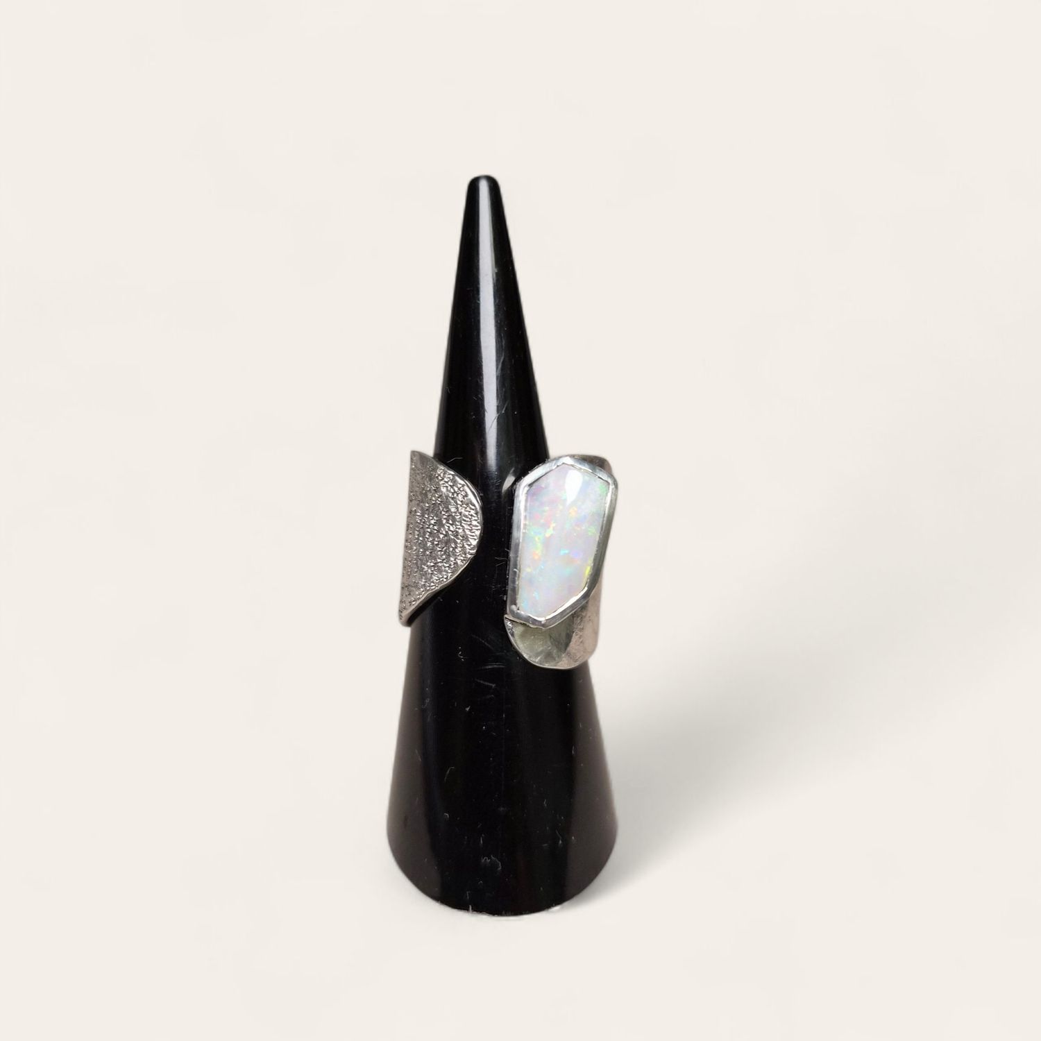 Anello con Opale