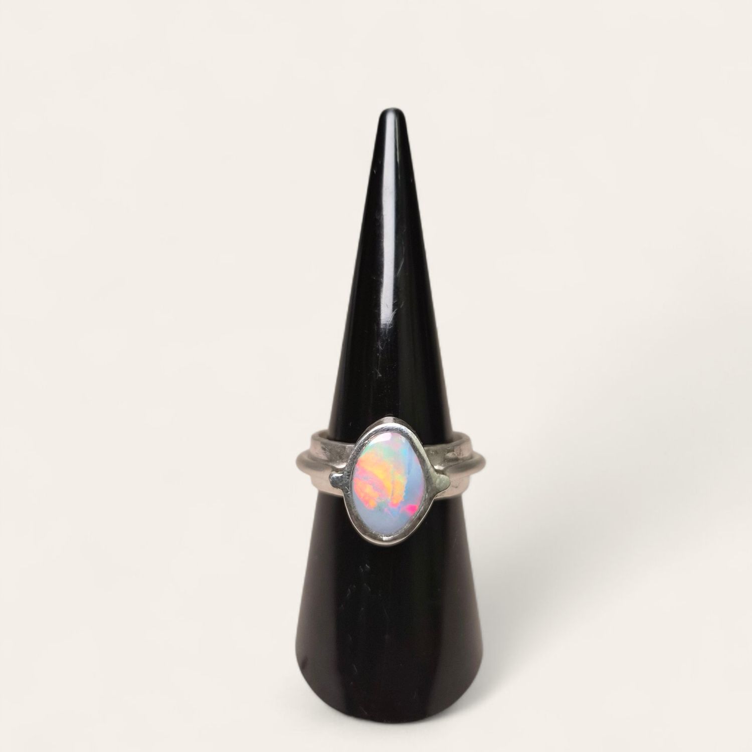 Anello con Opale