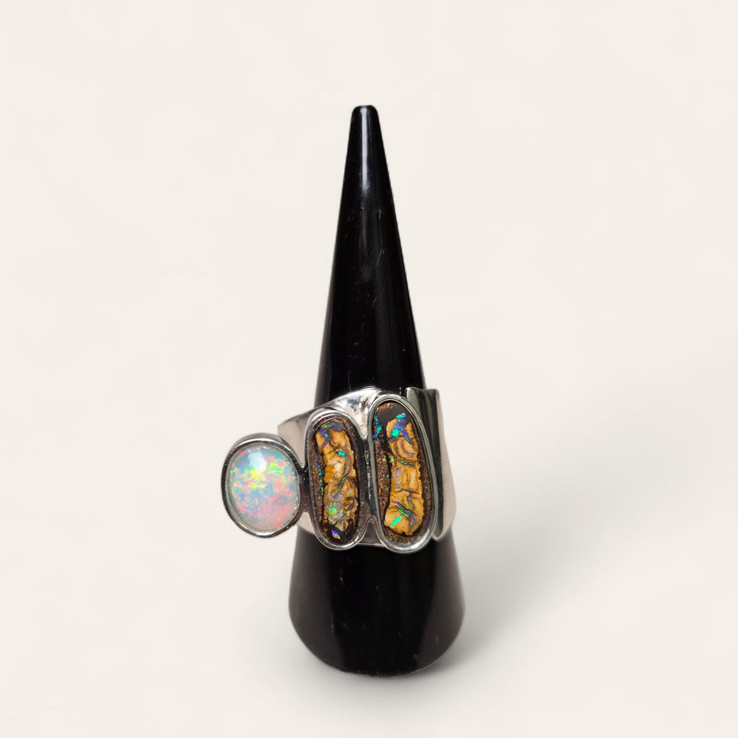 Anello con Opale