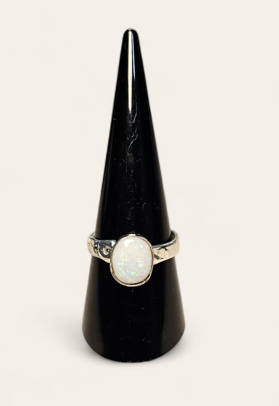 Anello con Opale
