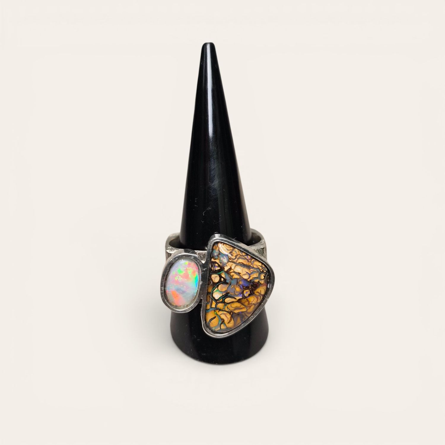 Anello con Opale