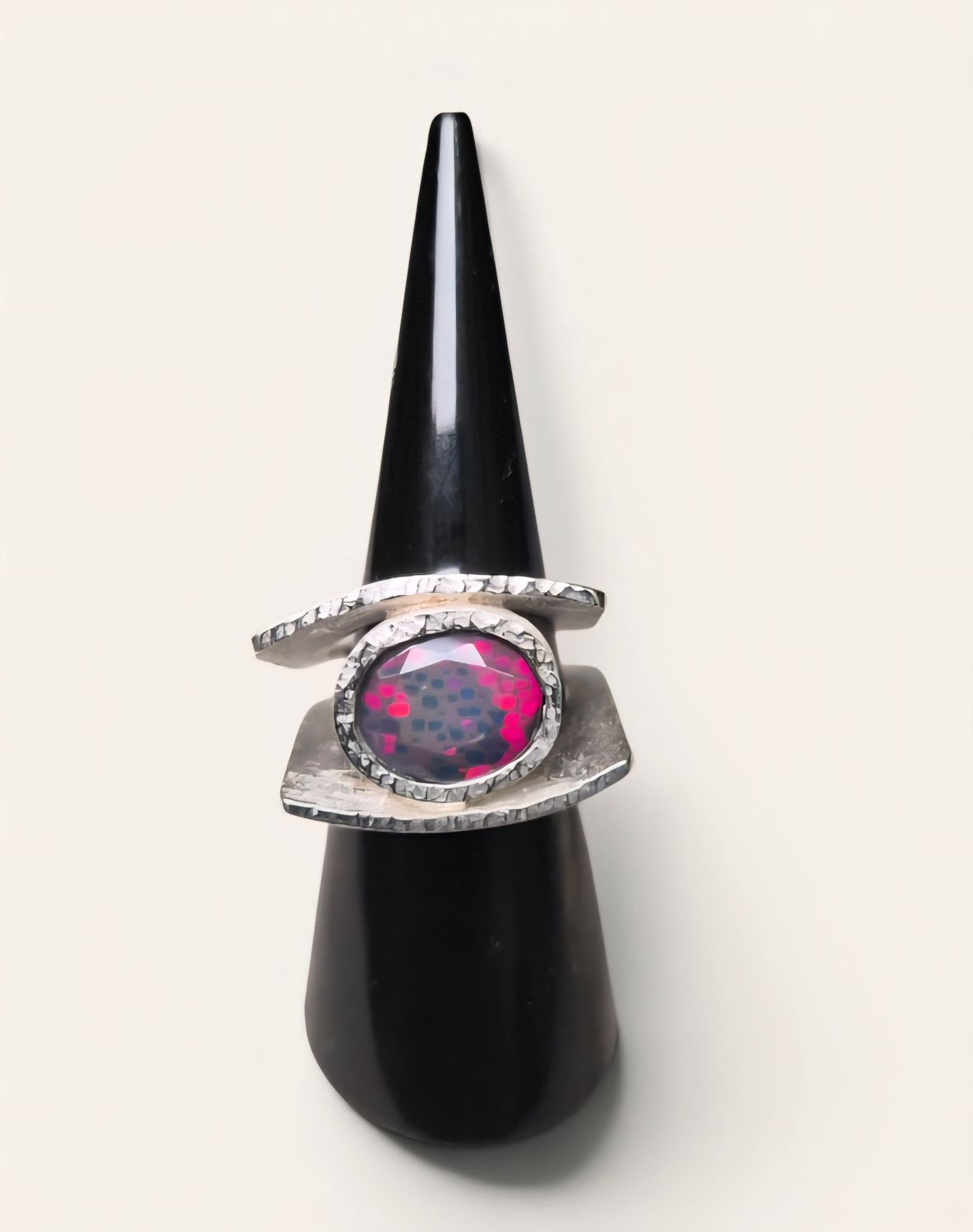 Anello con Opale