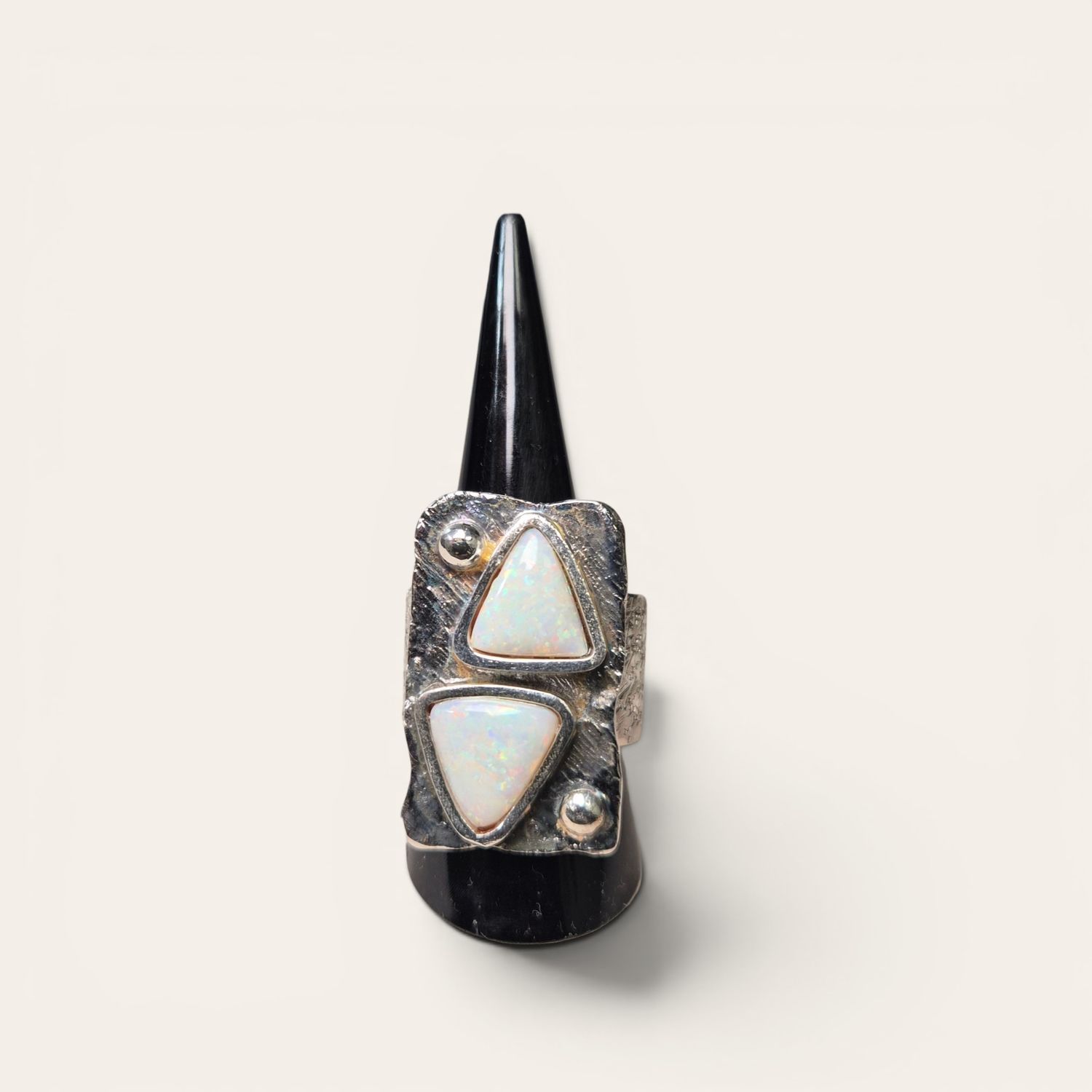 Anello con Opale
