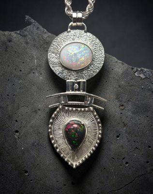 Ciondolo con Opale e Diamante