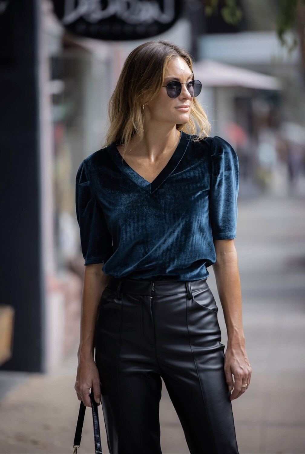 VELVET V NECK TOP