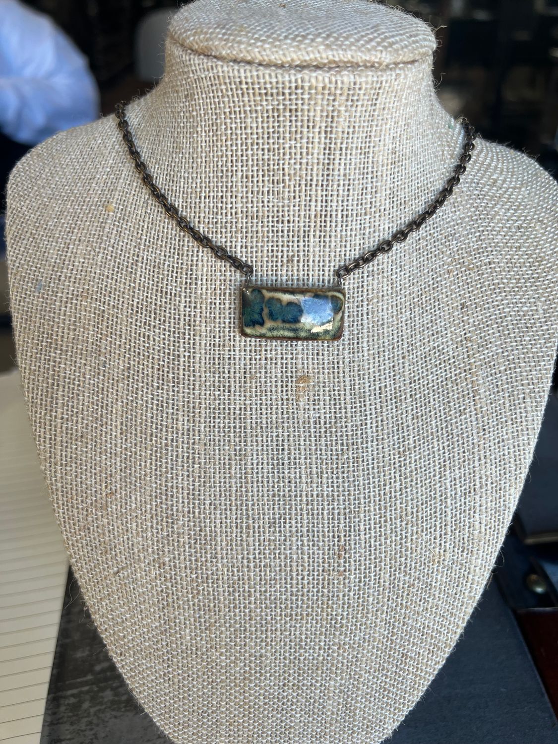 SMALL GEM NECKLACE RECTANGLE