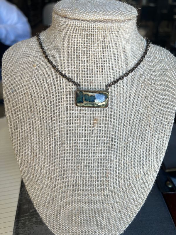 SMALL GEM NECKLACE RECTANGLE