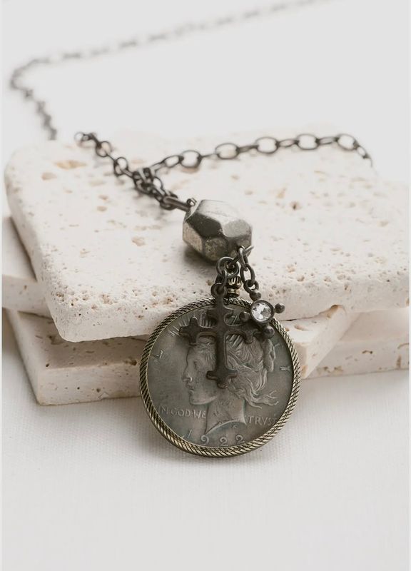 RELIC NECKLACE ANTIQUE BRONZE