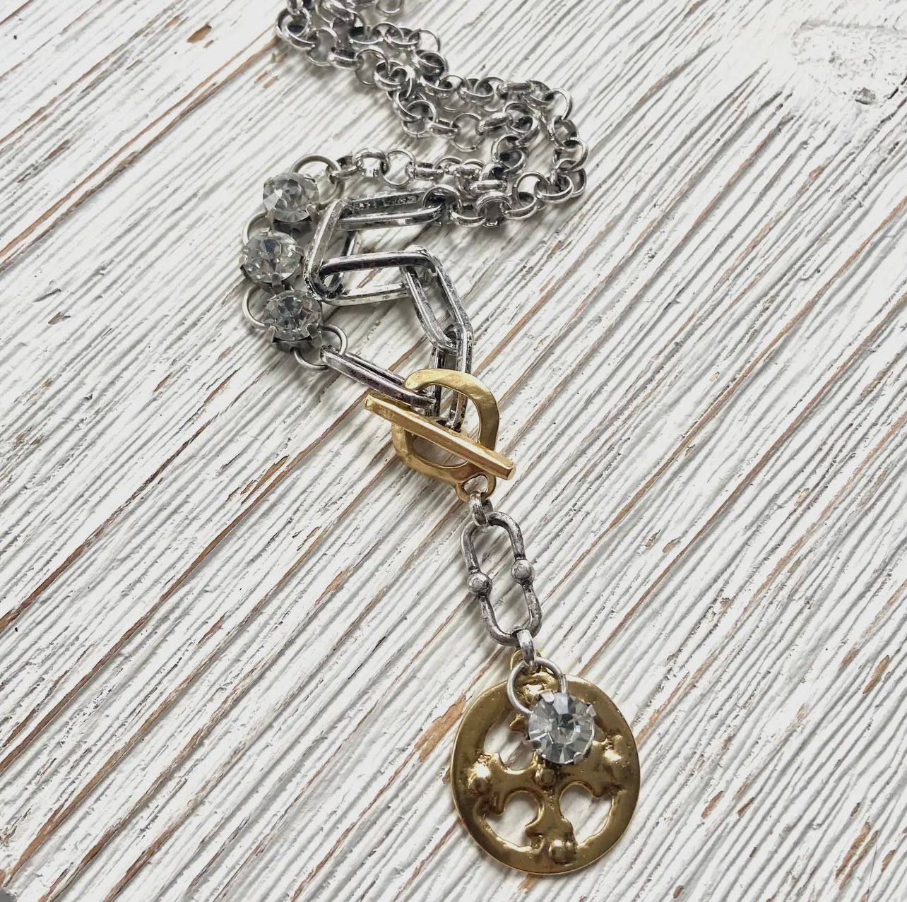 MIXED METAL VINTAGE ECLECTIC NECKLACE
