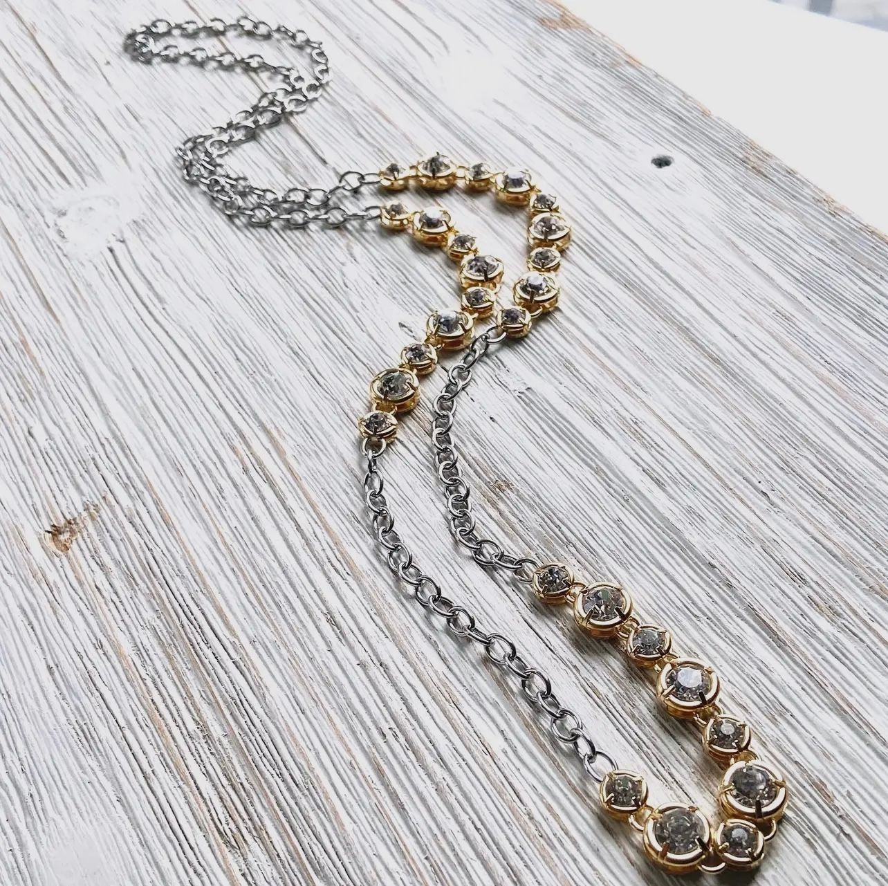 LONG MIXED METAL CRYSTAL NECKLACE