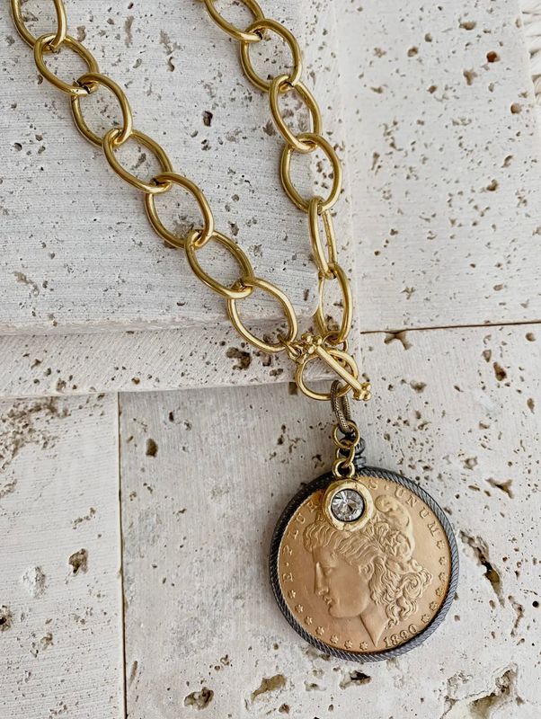 RELIC NECKLACE GOLD COIN