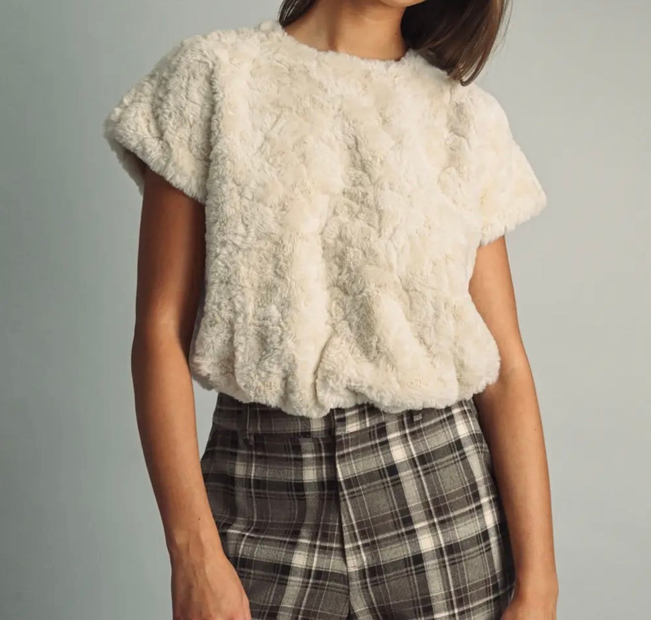 PLUSH TEXTURED FAUR FUR TOP