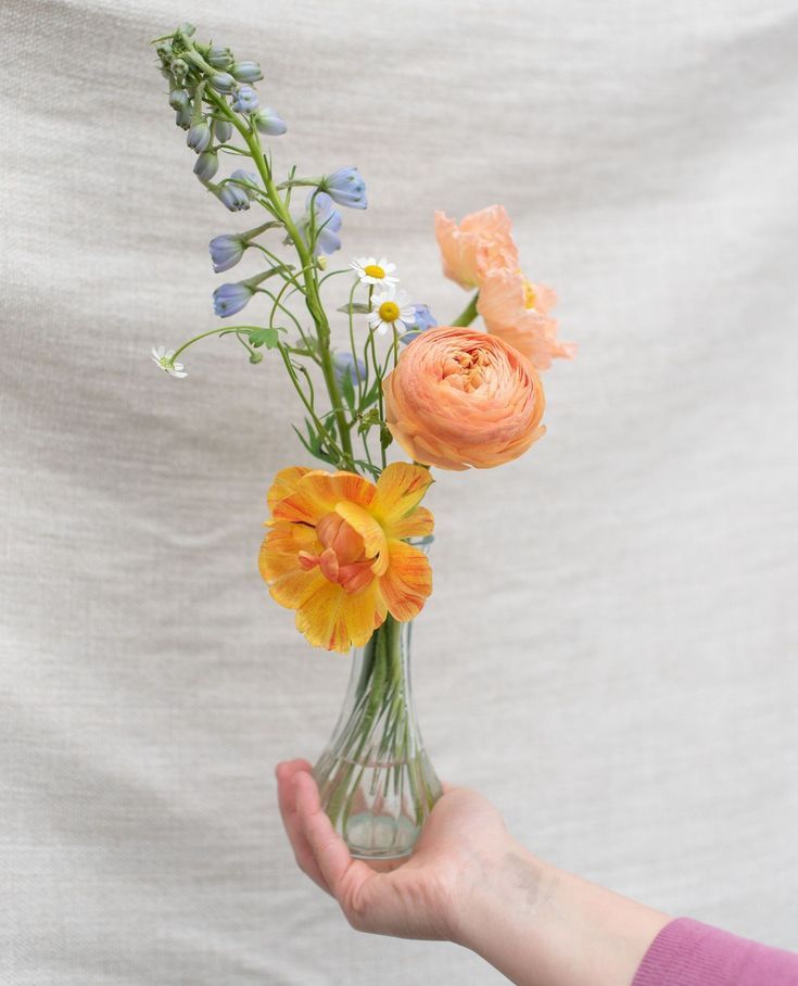 BUD VASE FLOWER ARRANGEMENT