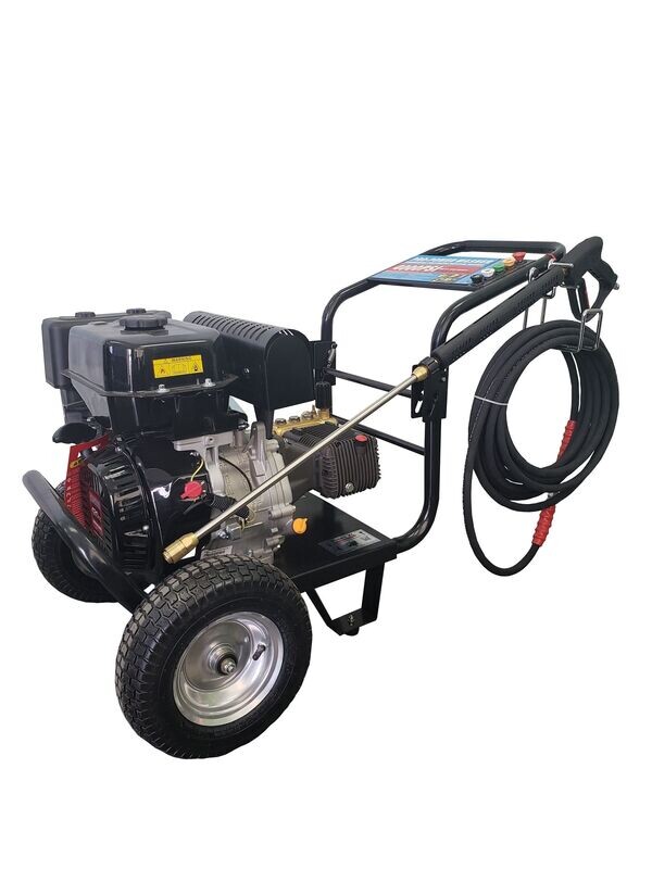 Laveuse à essence / eau froide    4000 PSI  4.5 GPM