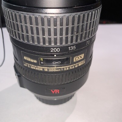 Nikon AF-S Nikkor 18-200mm f3.5-5.6 G ED VR Zoom Lens