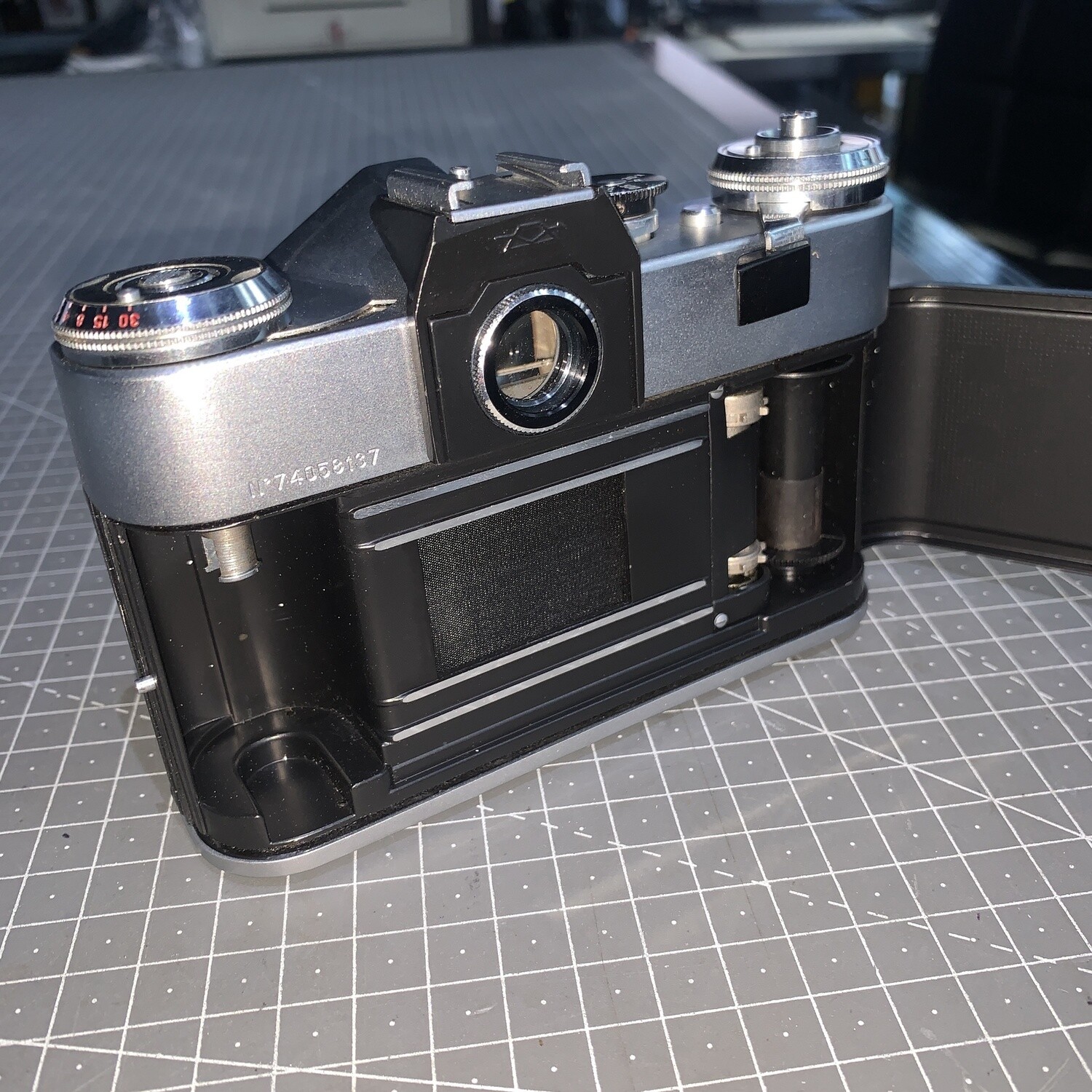 Zenith E SLR for 35mm film  with Helios 58mm f2 lens &amp; Case