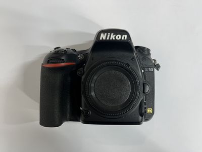 Nikon D750 DSLR - Body - Boxed
