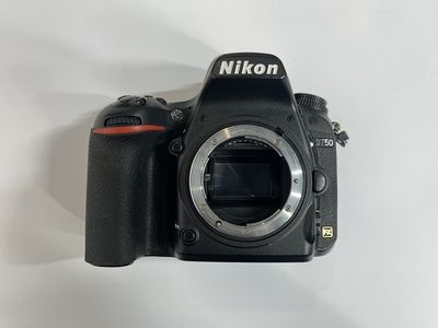 Nikon D750 DSLR - Body - Boxed
