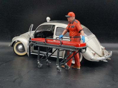 1/18 Paramedic with rolling bed - exclusive edition