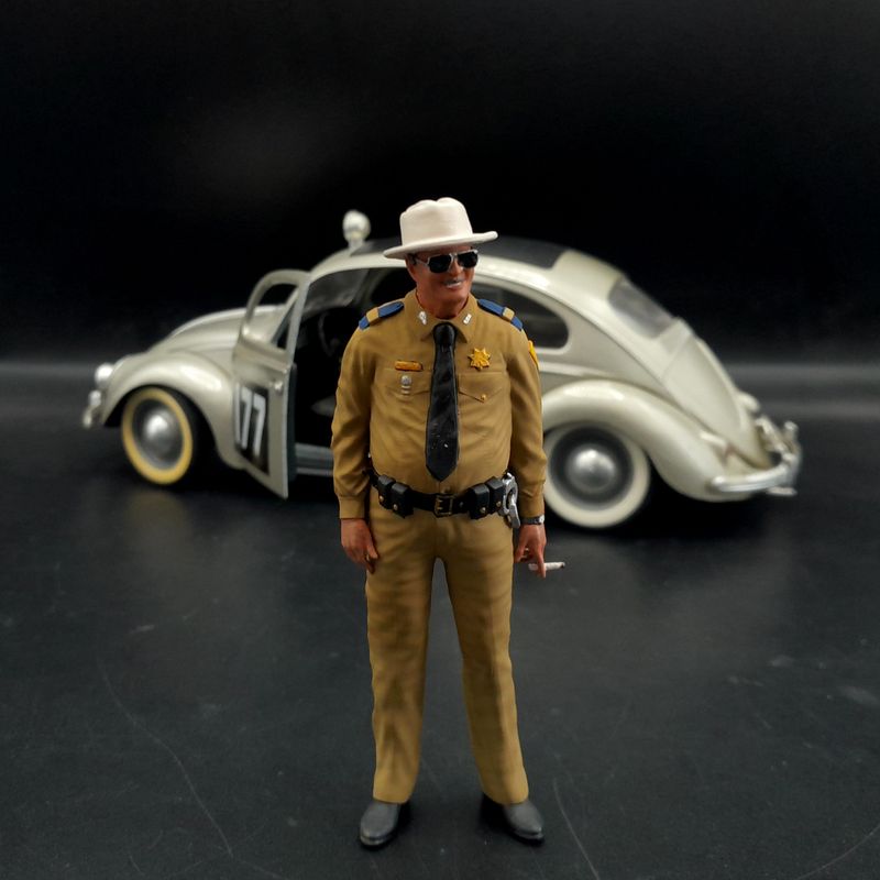 1/18 scale Jackie Gleason as Sheriff Justice ltd. 99 ex